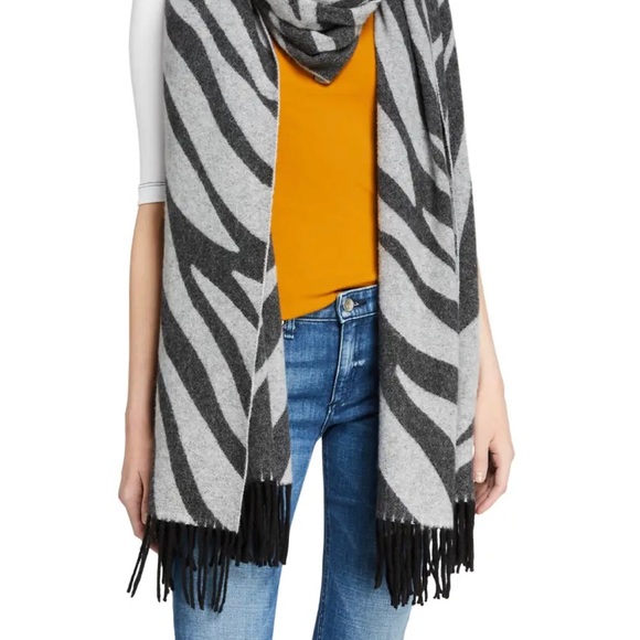 NWT Rag & Bone oversized zebra statement scarf. Soft!! Price firm - Picture 3 of 6